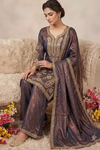 Girls heavy embroidered pakistani kurti pant set with dupatta