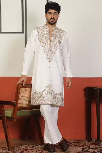 Men embroidered & embellished yoke design white kurta