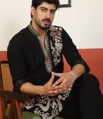 Men embroidered thread work embellished yoke design long black kurta