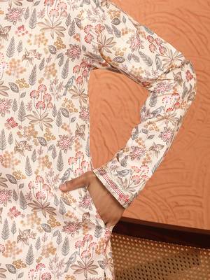 beige kurta featuring intricate floral patterns and mandarin collar 5