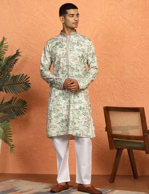 green kurta featuring intricate floral patterns and mandarin collar 4