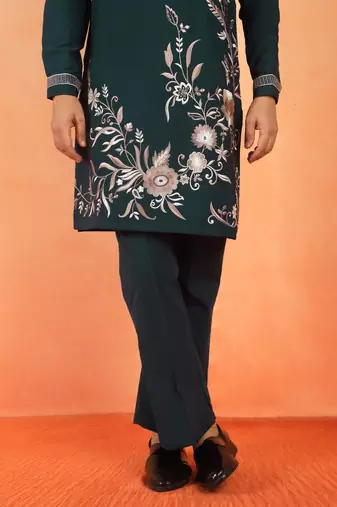 Men embroidered floral japanese fabric mandarin collor blue kurta