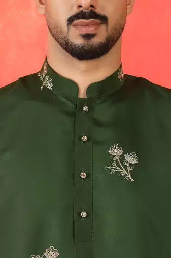 Cotton silk ethnic motifs embroidered green kurta with pyjamas