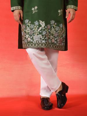 Cotton silk ethnic motifs embroidered green kurta with pyjamas 5