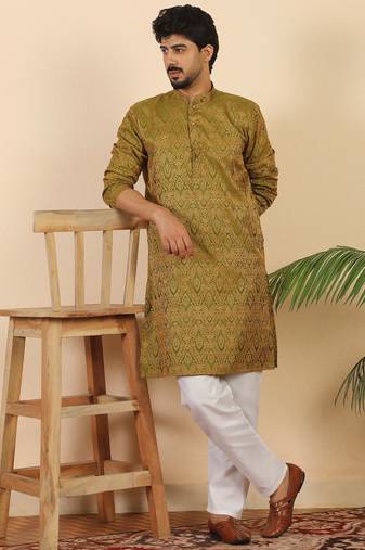 Ethinic motifs jacquard green festive kurta with pyjamas