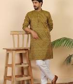 Ethinic motifs jacquard green festive kurta with pyjamas
