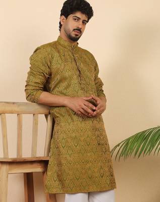 Ethinic motifs jacquard green festive kurta with pyjamas 5