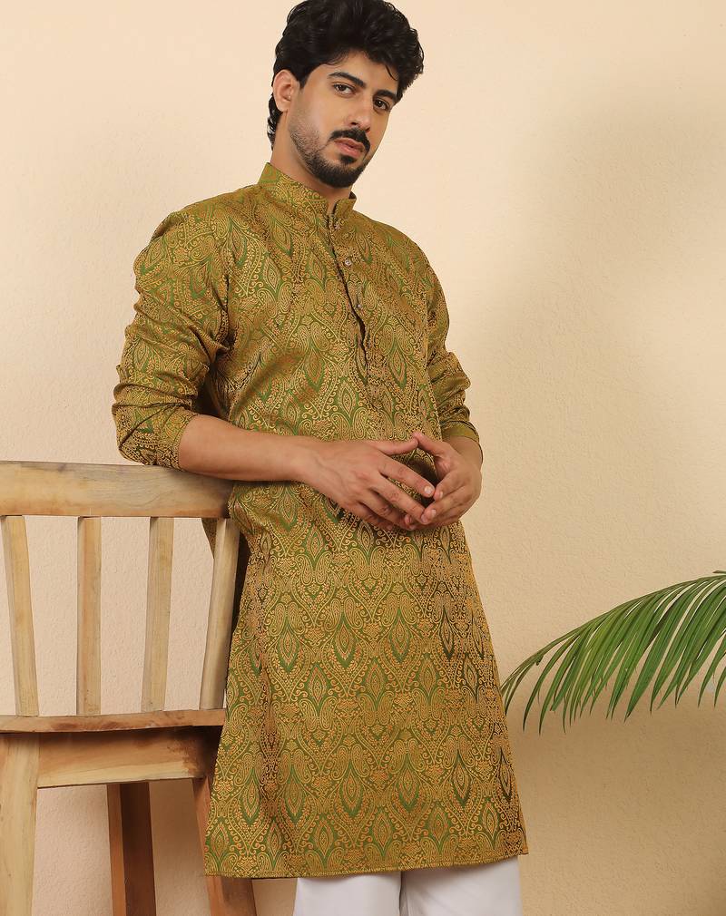 Ethinic motifs jacquard green festive kurta with pyjamas