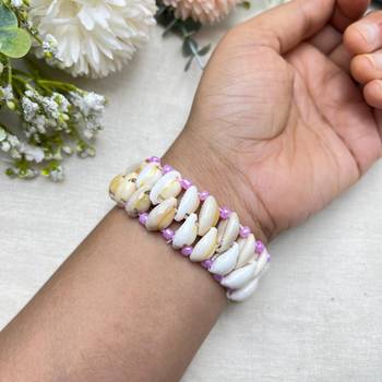 Handmade Cowrie Shell Bracelet, Beach Shell Bracelet for Women, Boho Coastal Jewelry 2