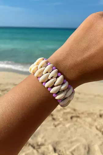 Handmade Cowrie Shell Bracelet, Beach Shell Bracelet for Women, Boho Coastal Jewelry