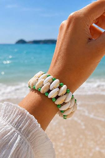 Handmade Cowrie Shell Bracelet, Beach Shell Bracelet for Women, Boho Coastal Jewelry