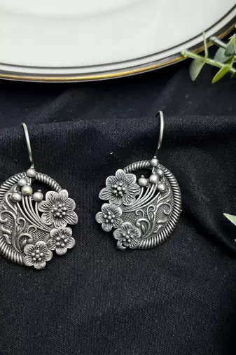 Oxidized Silver Floral Drop Earrings, Round Boho Dangle Earrings for Women