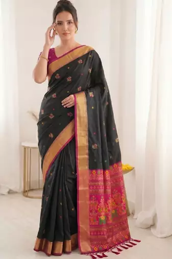 Ethnic motifs zari silk blend handloom bandhani saree