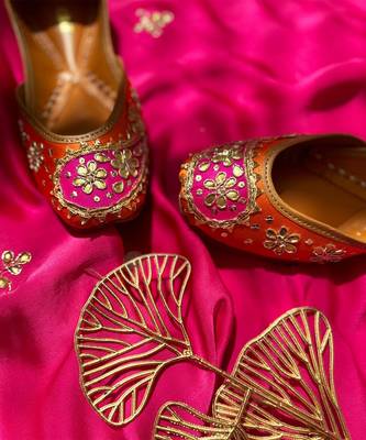 Orange and pink gota patti jutti 1