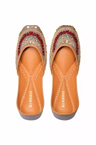 Grey red and gold tone embellished jutti