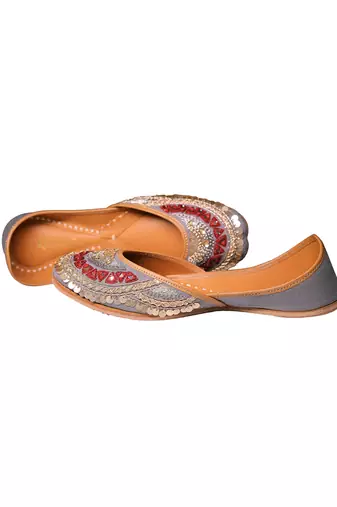 Grey red and gold tone embellished jutti