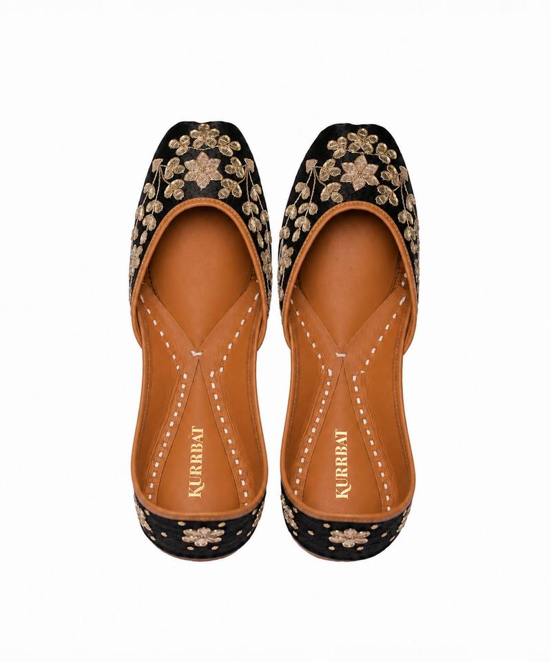 Black gota patti work jutti