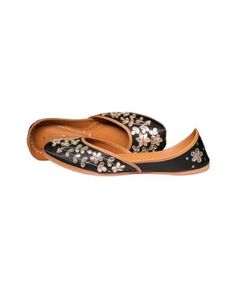 Black gota patti work jutti 2