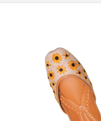 Beige embroidered sunflower motifs jutti 3