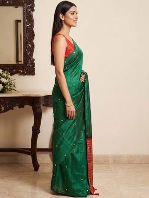 Ajrak block print embellished mirror work silk blend bandhani saree 3