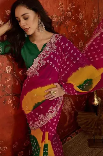 Tie and dye embroidered pure georgette fusion bandhani saree