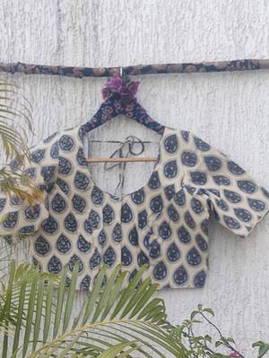 White premium cotton handblock printed blouse 3