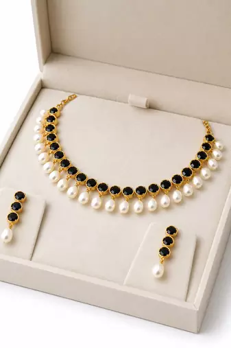 Certified natural freshwater pearls jewellery black stone & pearl choker necklace set earrings, gold-toned pearl drop.
