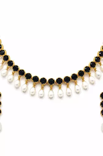 Certified natural freshwater pearls jewellery black stone & pearl choker necklace set earrings, gold-toned pearl drop.