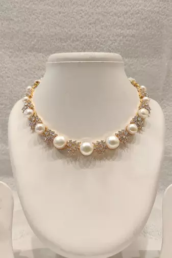 Certified natural freshwater pearls jewellery pearl & cz crystal necklace and earrings jewellery set.