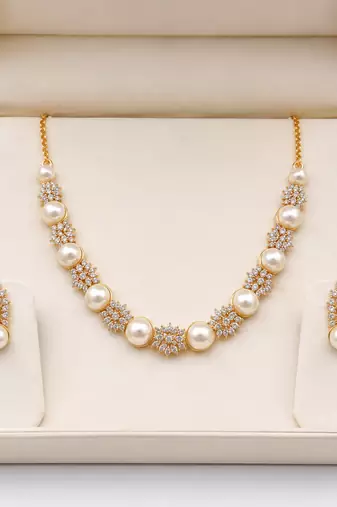 Certified natural freshwater pearls jewellery pearl & cz crystal necklace and earrings jewellery set.