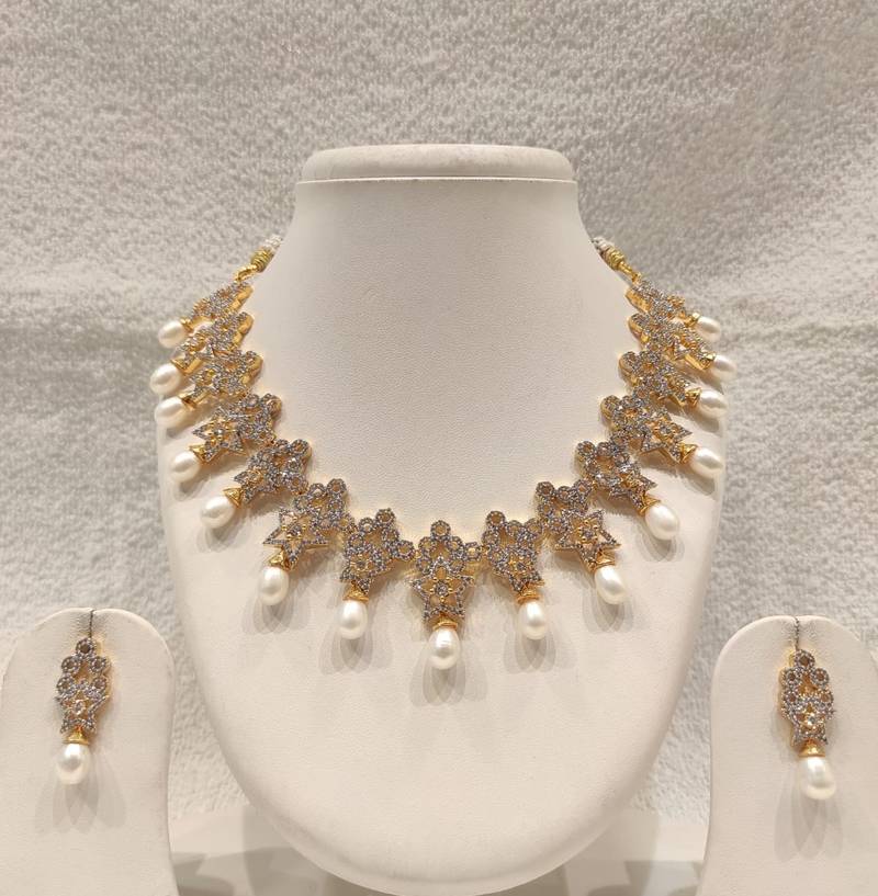 Certified natural freshwater pearls jewellery gold-toned cz & pearl drop necklace and earrings jewellery set.