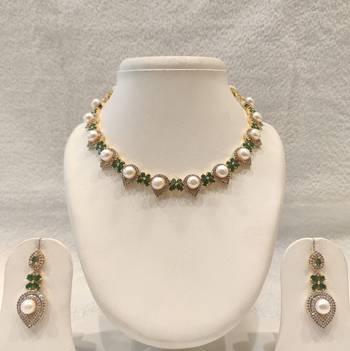 Certified natural freshwater pearls jewellery pearl drop and crystal choker necklace set with earrings, gold-tone. 2