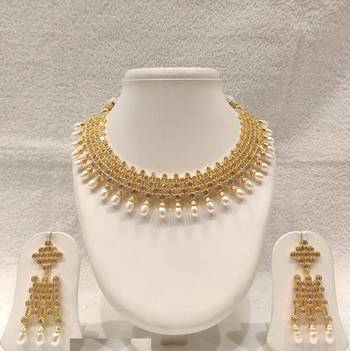 Certified natural freshwater pearls jewellery gold-toned polki choker necklace and earrings jewellery set pearl. 2