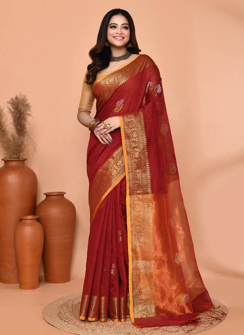maroon cotton blend handloom saree with running blouse piece pallu & border zari work