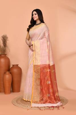 off white cotton blend handloom saree with running blouse piece pallu & border zari work 2
