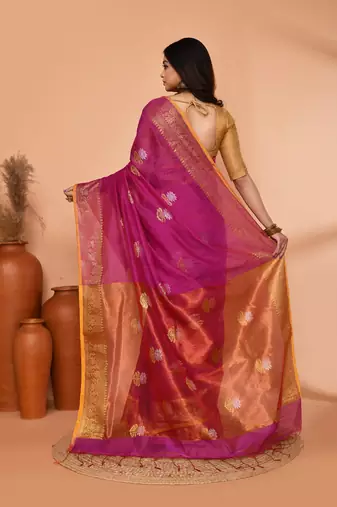 magenta cotton blend handloom saree with running blouse piece pallu & border zari work