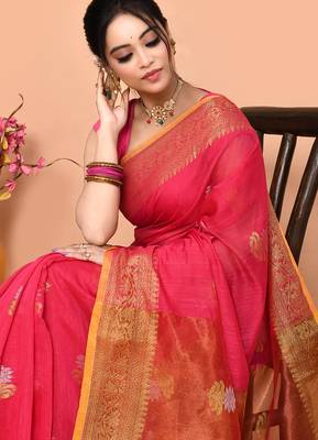 pink cotton blend handloom saree with running blouse piece pallu & border zari work 5