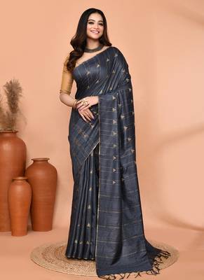 grey silk blend handloom saree with running blouse piece 1