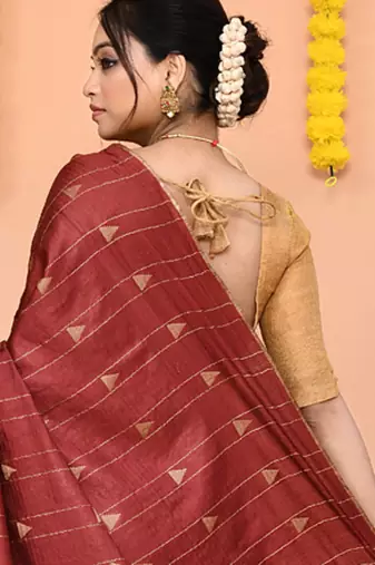 maroon silk blend handloom saree with running blouse piece