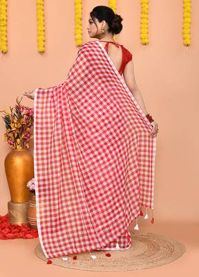 cotton blend handloom white red check saree with running blouse piece 5