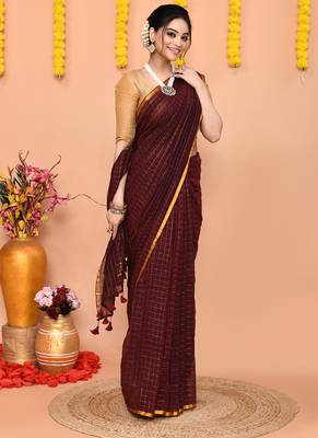 maroon cotton blend zari check handloom saree with running blouse piece  3