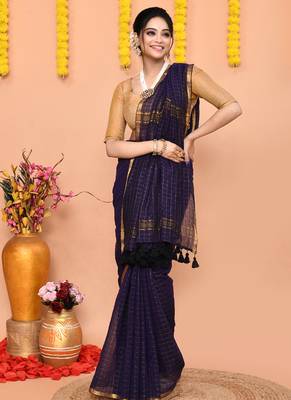 navy blue cotton blend zari check handloom saree with running blouse piece  4