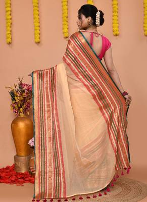 deep beige cotton blend handloom saree with running blouse piece  5