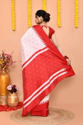 white gadowal silk blend saree with running blouse piece with red border 5