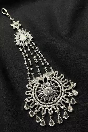 Silver-Finished Bridal Passa – Zircon Studded Jhumar Hair Jewelry for Weddings