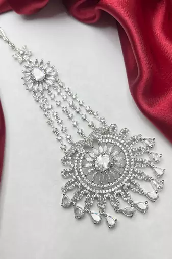Silver-Finished Bridal Passa – Zircon Studded Jhumar Hair Jewelry for Weddings
