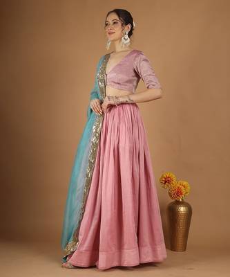 Light pink chanderi lehenga set with zari blouse & katan silk dupatta 4