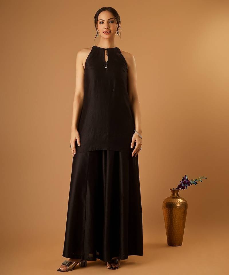 Sleeveless chanderi short kurti and sharara with embroidered katan dupatta in black