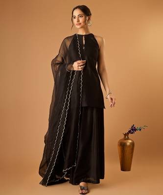 Sleeveless chanderi short kurti and sharara with embroidered katan dupatta in black 1