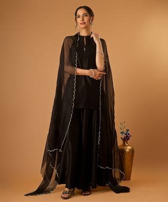 Sleeveless chanderi short kurti and sharara with embroidered katan dupatta in black 4
